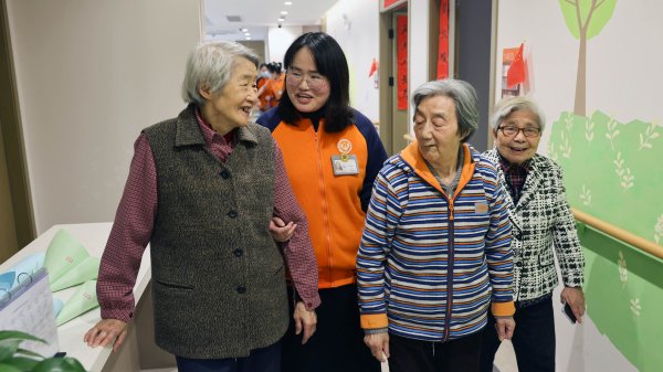 伊朗总统与法国总统通电话 讨论近期地区局势