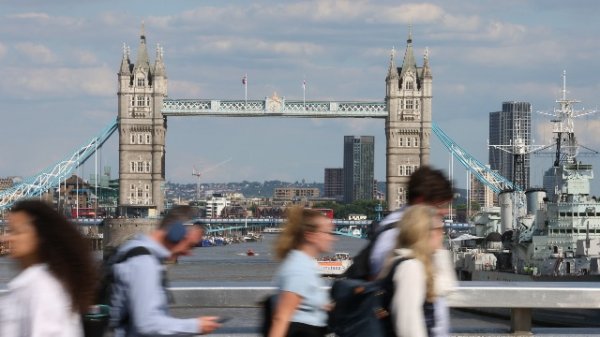英国公布来年施政重点：保障能源、国防和经济安全